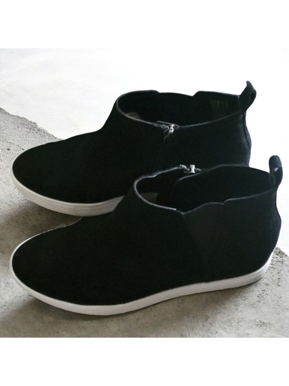 Leather Upper Caslon shoe women's 7.5  black Bootie zipper water resistant